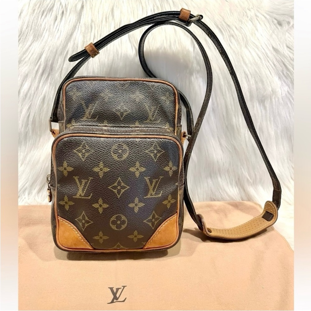 Authenticated Louis Vuitton Amazon Crossbody Shoulder Bag